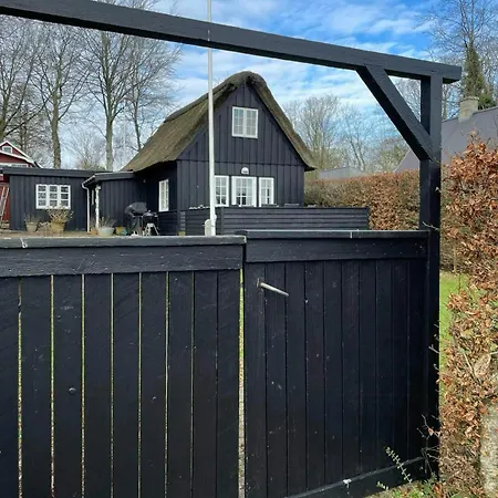 Thatched Wooden House With Sea View Haderslev